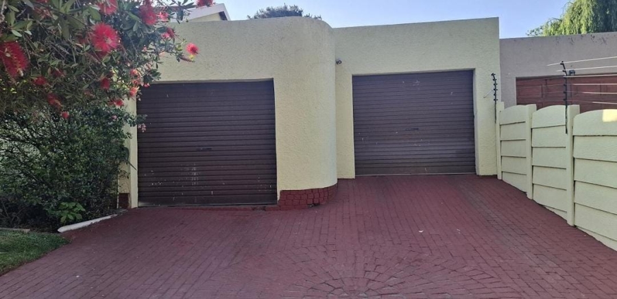 3 Bedroom Property for Sale in Birch Acres Gauteng