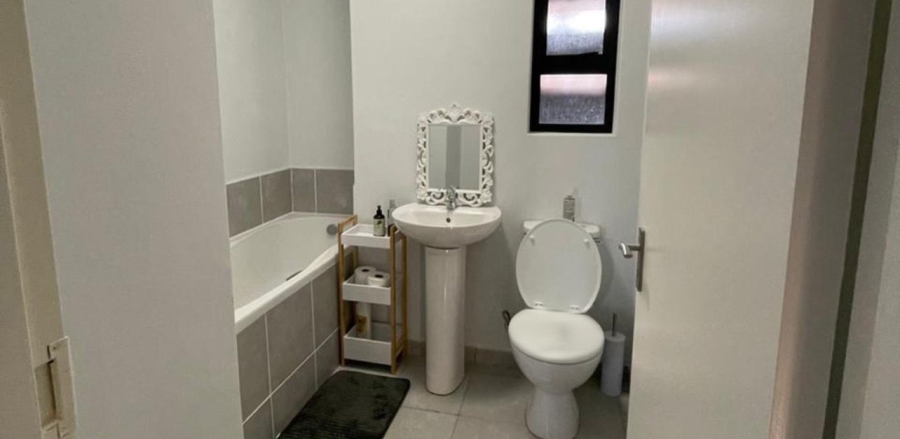 2 Bedroom Property for Sale in Kosmosdal Gauteng