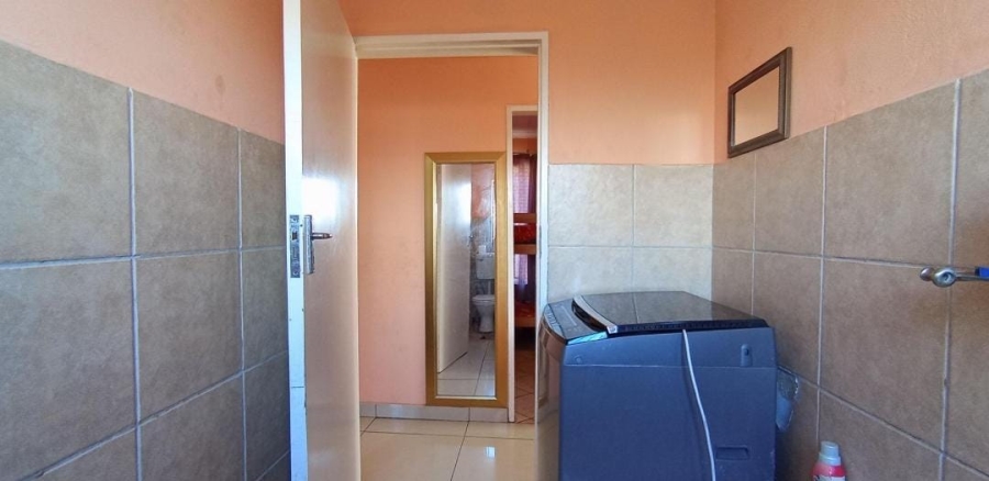 3 Bedroom Property for Sale in Noordwyk Gauteng