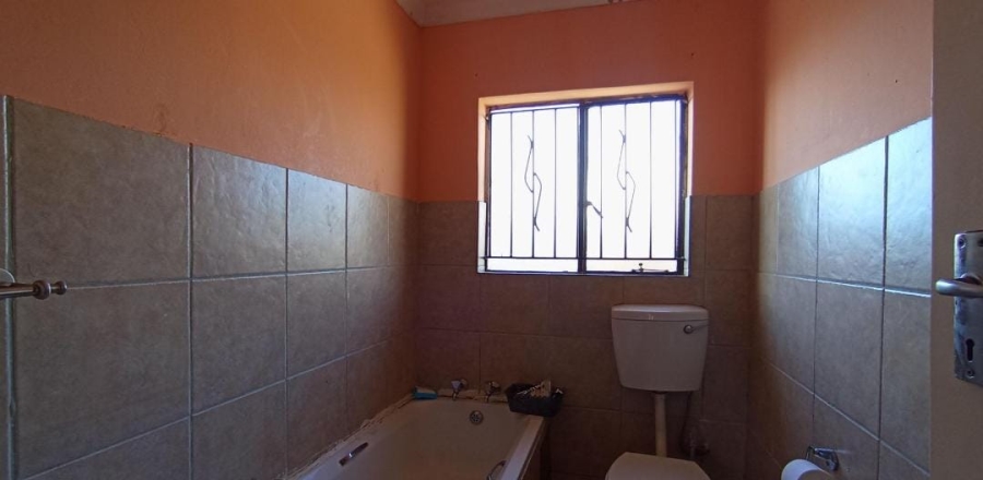 3 Bedroom Property for Sale in Noordwyk Gauteng