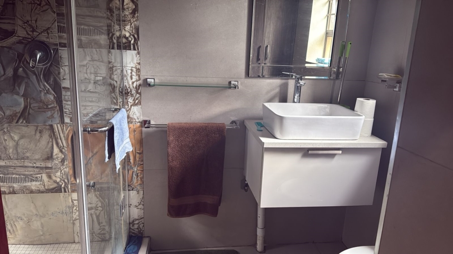 7 Bedroom Property for Sale in Raslouw A H Gauteng