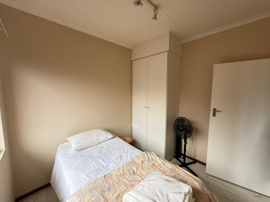 2 Bedroom Property for Sale in Country View Estate Gauteng