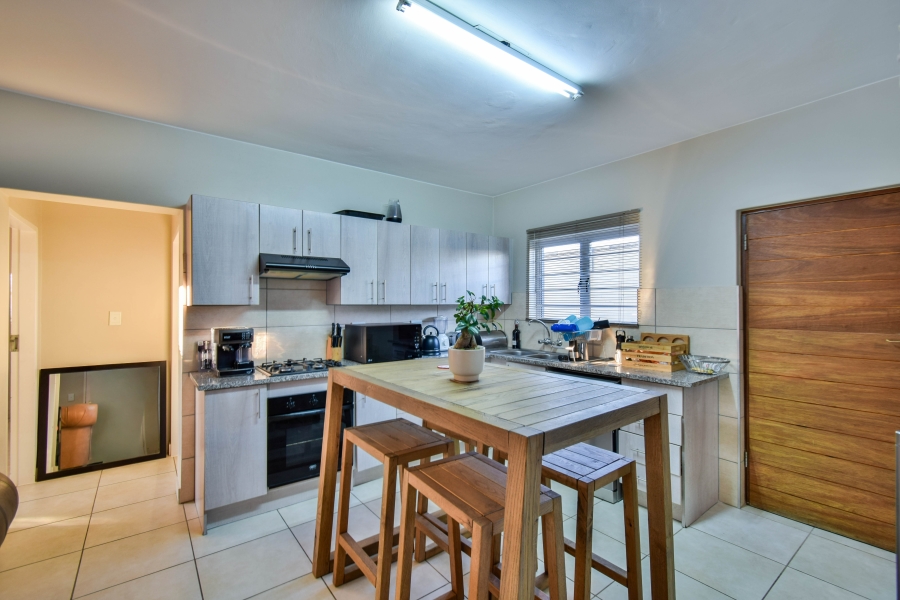 4 Bedroom Property for Sale in Oukraal Estate Gauteng