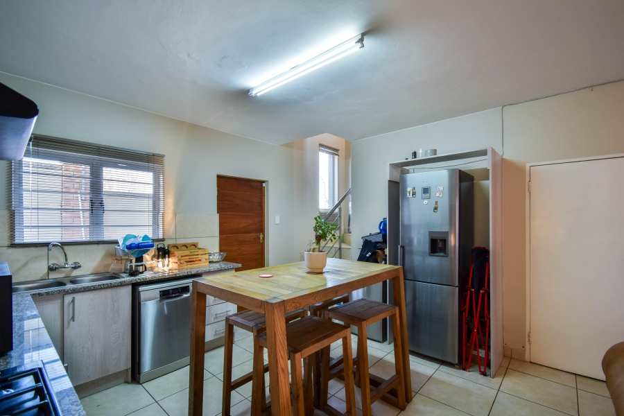 4 Bedroom Property for Sale in Oukraal Estate Gauteng