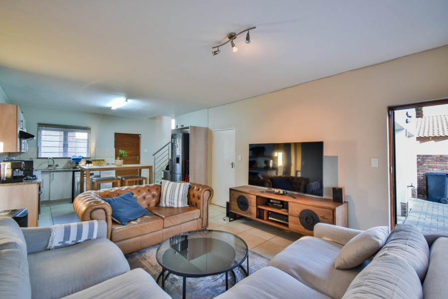 4 Bedroom Property for Sale in Oukraal Estate Gauteng