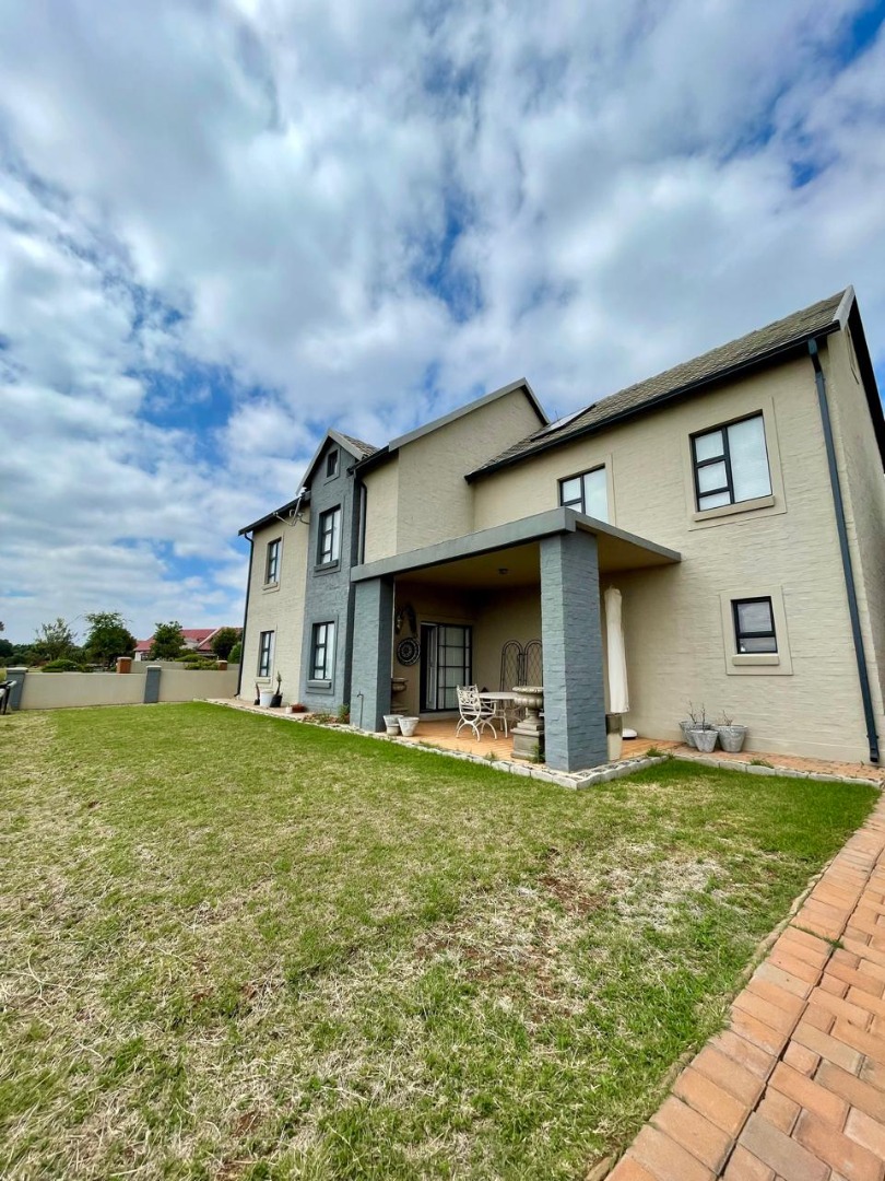 3 Bedroom Property for Sale in Waterlake Farm Lifestyle Estate Gauteng