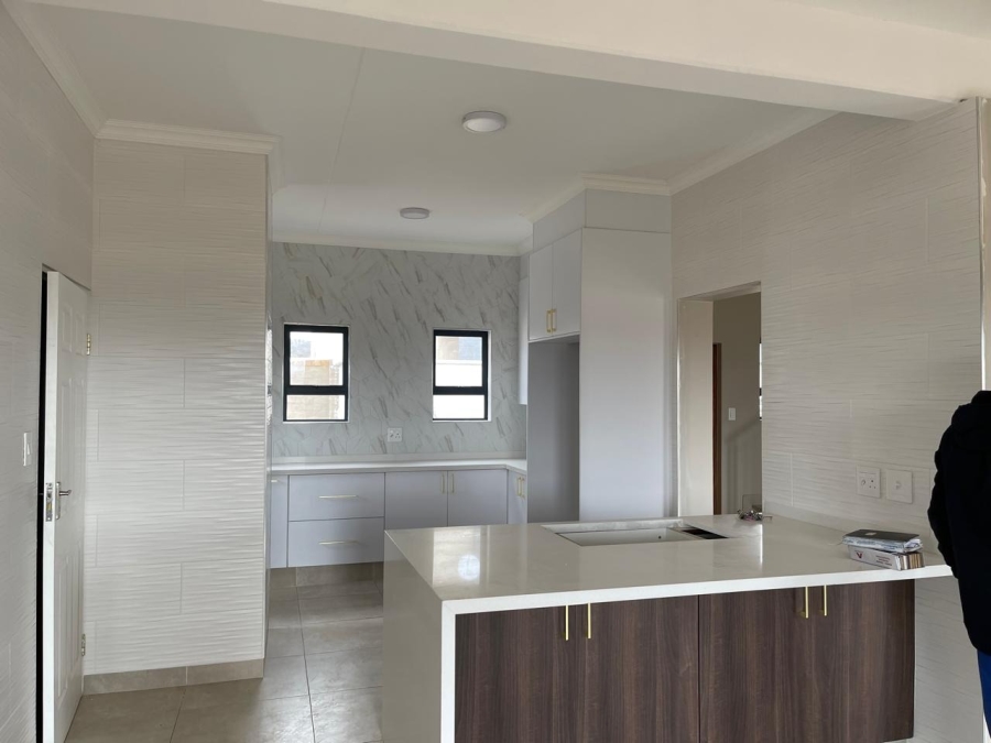 3 Bedroom Property for Sale in Waterlake Farm Lifestyle Estate Gauteng