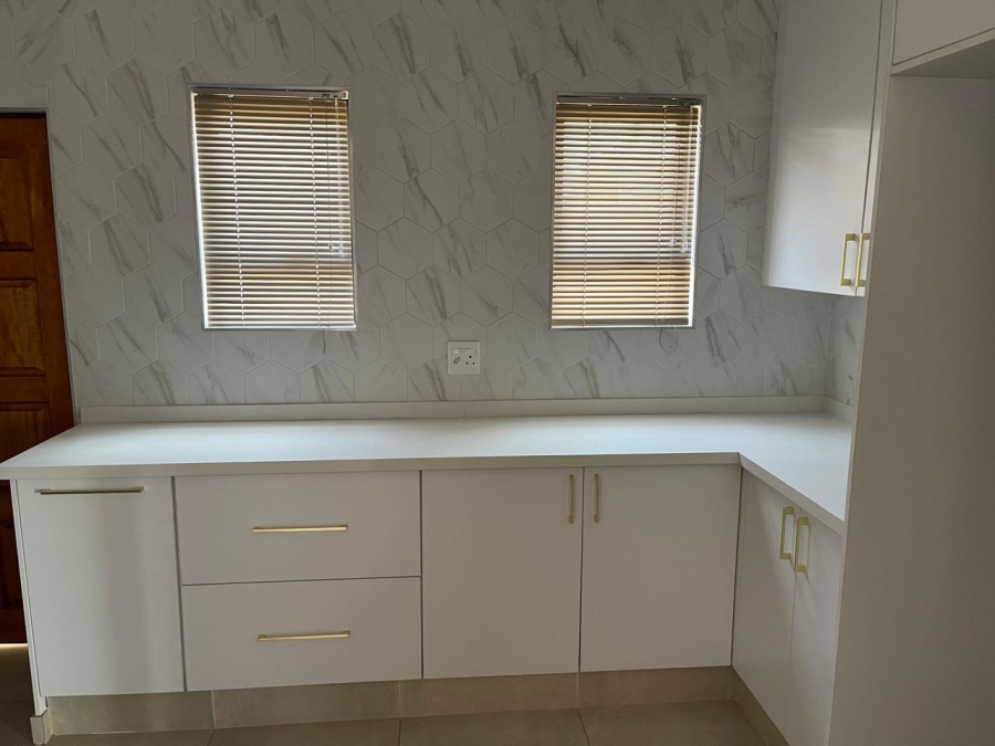 3 Bedroom Property for Sale in Waterlake Farm Lifestyle Estate Gauteng