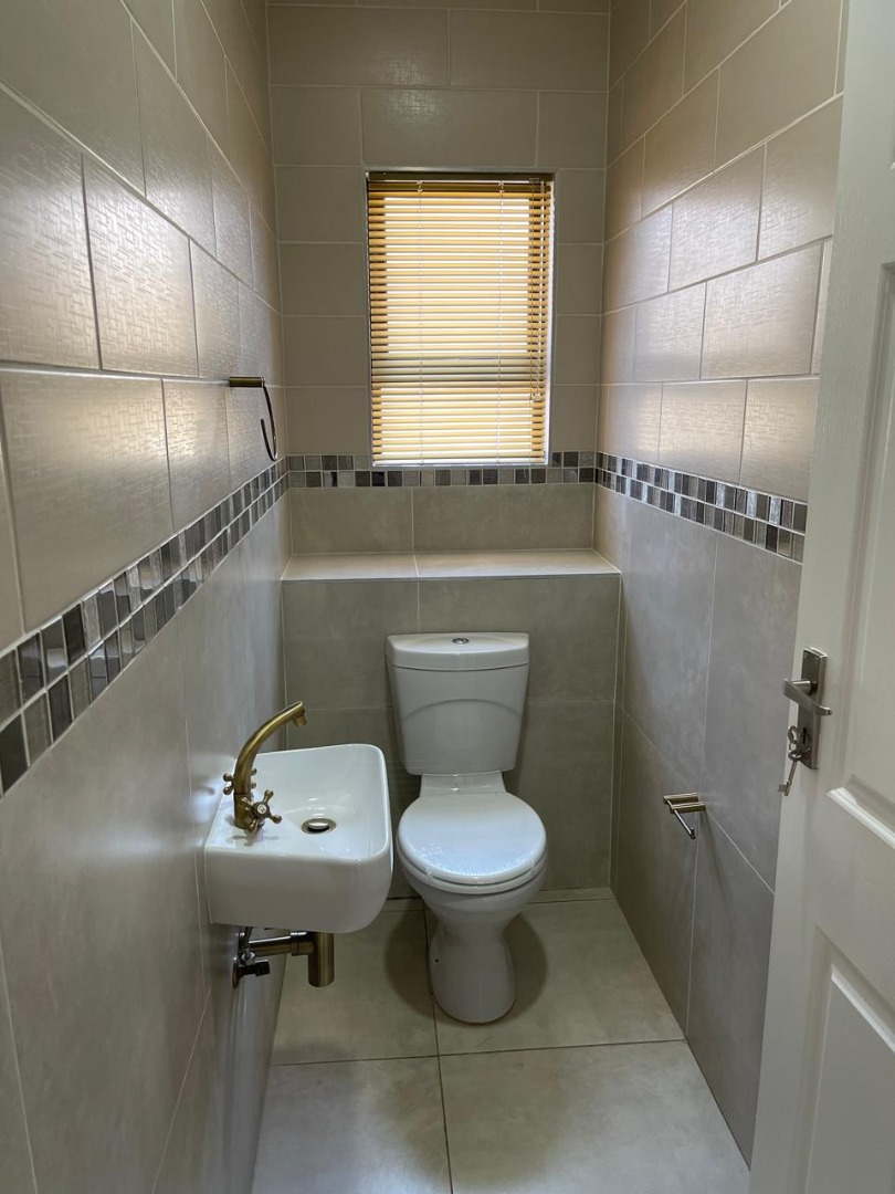 3 Bedroom Property for Sale in Waterlake Farm Lifestyle Estate Gauteng