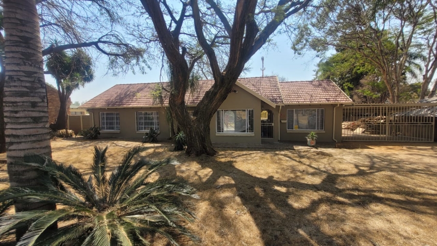 4 Bedroom Property for Sale in The Orchards Gauteng
