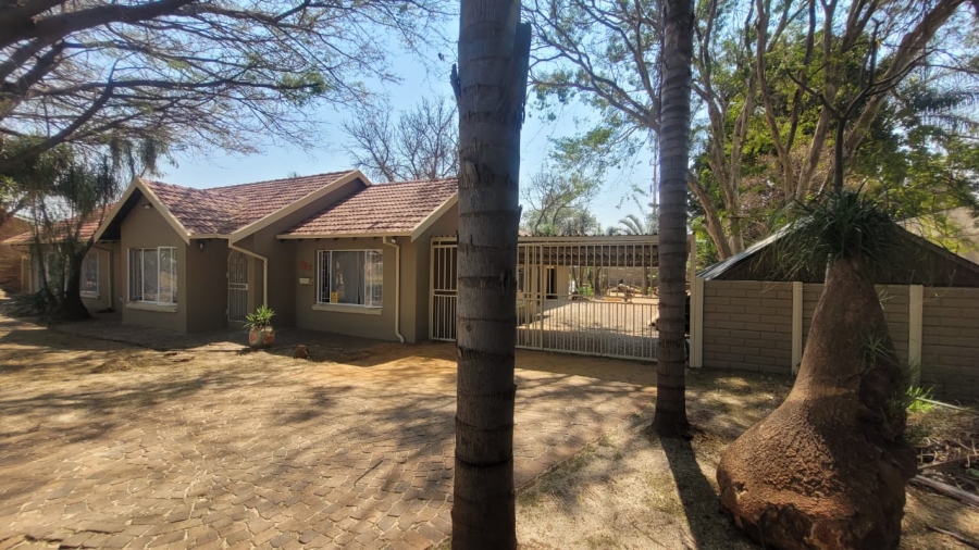 4 Bedroom Property for Sale in The Orchards Gauteng