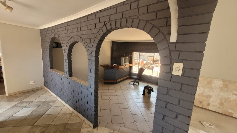 4 Bedroom Property for Sale in The Orchards Gauteng