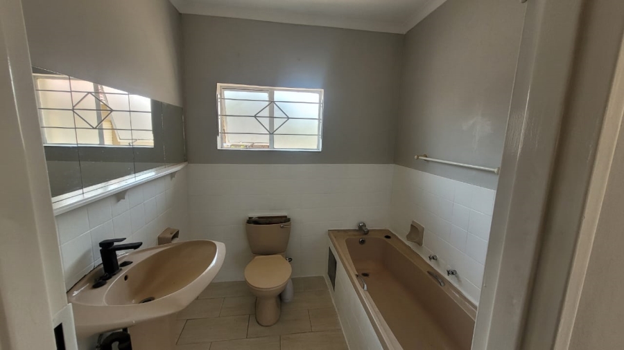4 Bedroom Property for Sale in The Orchards Gauteng