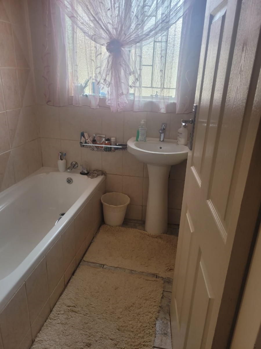 3 Bedroom Property for Sale in Clarina Gauteng