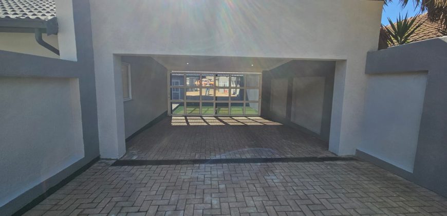 5 Bedroom Property for Sale in Wierda Park Gauteng