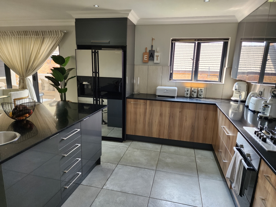 3 Bedroom Property for Sale in Olympus AH Gauteng