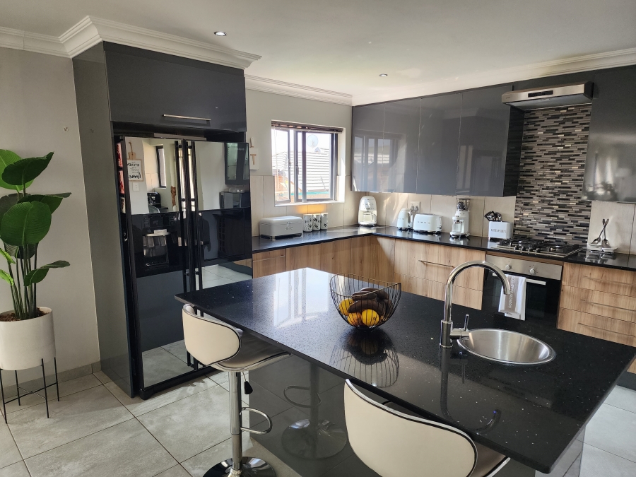 3 Bedroom Property for Sale in Olympus AH Gauteng