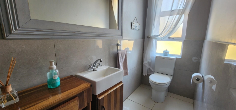 8 Bedroom Property for Sale in Bashewa A H Gauteng