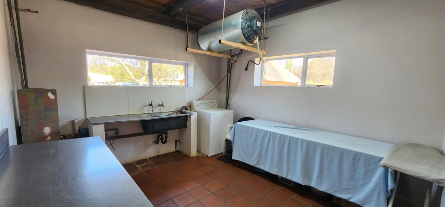 8 Bedroom Property for Sale in Bashewa A H Gauteng