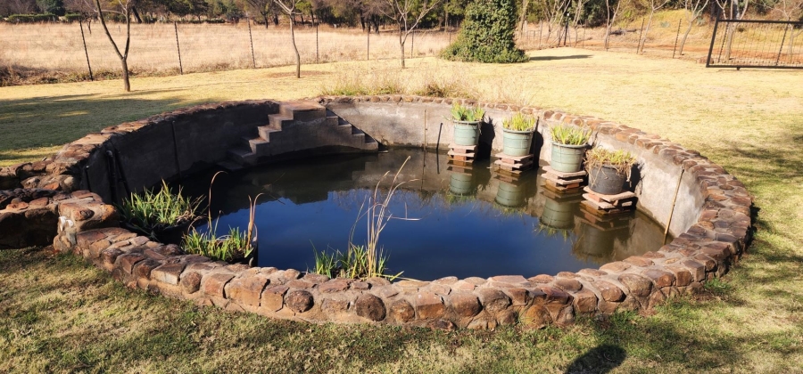 8 Bedroom Property for Sale in Bashewa A H Gauteng