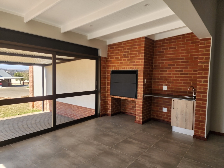 3 Bedroom Property for Sale in Waterlake Farm Lifestyle Estate Gauteng