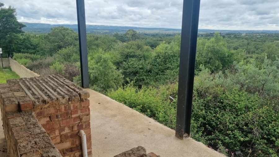 6 Bedroom Property for Sale in Tyger Valley Gauteng