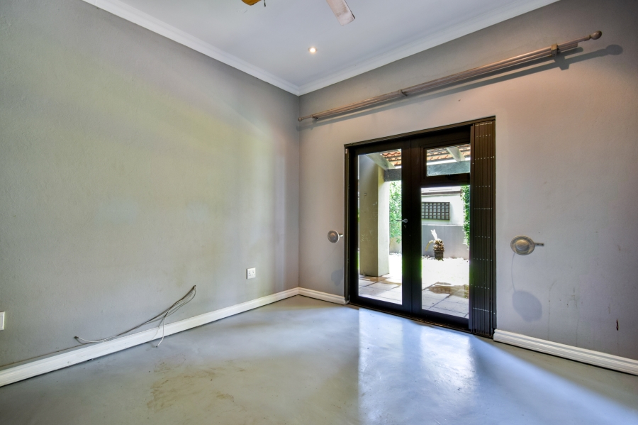 3 Bedroom Property for Sale in Silver Lakes Golf Estate Gauteng