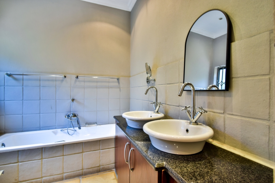 3 Bedroom Property for Sale in Silver Lakes Golf Estate Gauteng