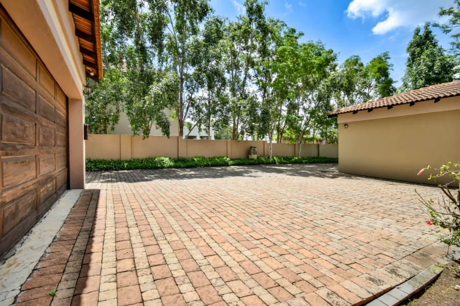 3 Bedroom Property for Sale in Silver Lakes Golf Estate Gauteng