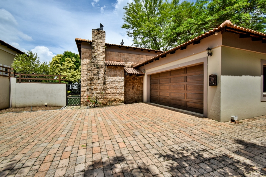 3 Bedroom Property for Sale in Silver Lakes Golf Estate Gauteng