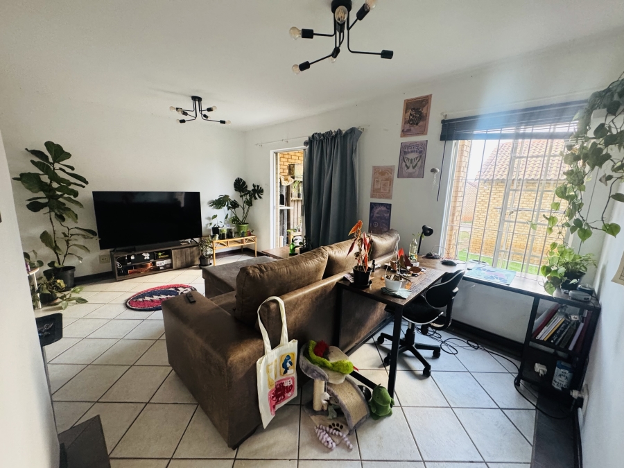 2 Bedroom Property for Sale in Moreleta Park Gauteng