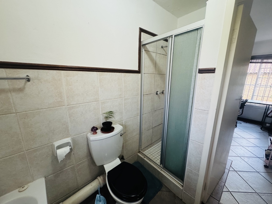 2 Bedroom Property for Sale in Moreleta Park Gauteng