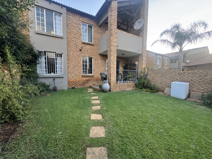 2 Bedroom Property for Sale in Moreleta Park Gauteng