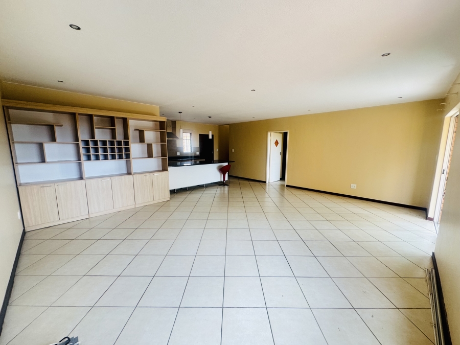 4 Bedroom Property for Sale in Mooikloof Ridge Gauteng