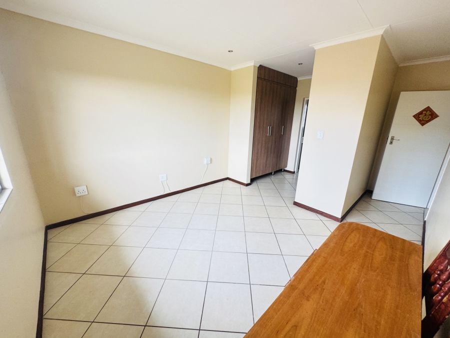 4 Bedroom Property for Sale in Mooikloof Ridge Gauteng