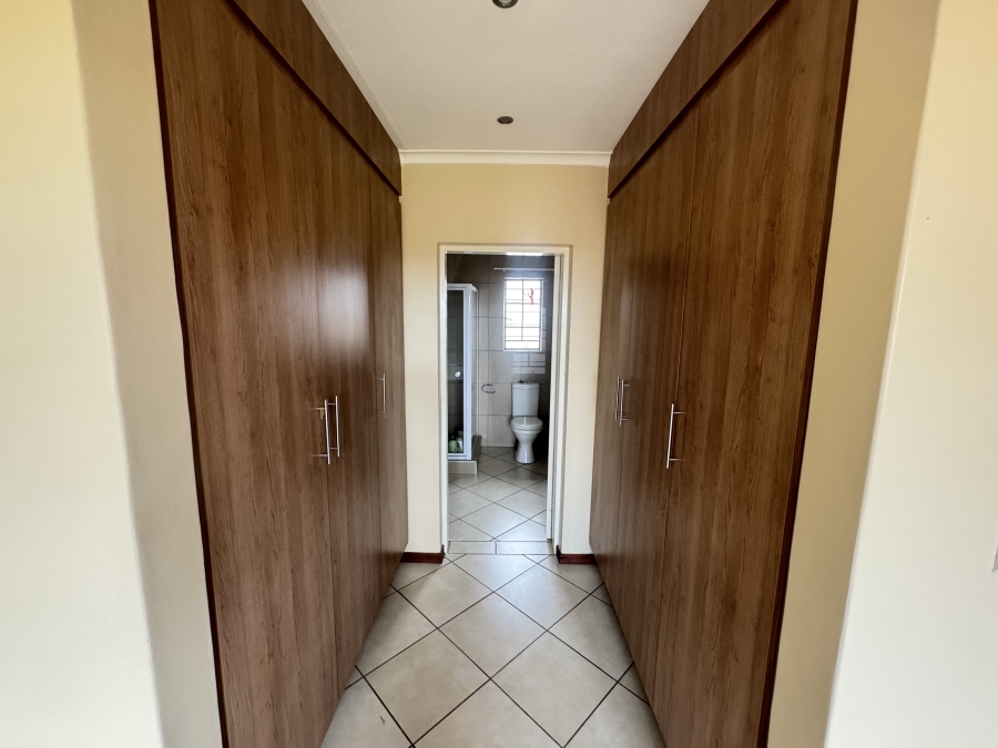 4 Bedroom Property for Sale in Mooikloof Ridge Gauteng