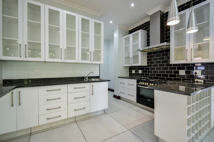 4 Bedroom Property for Sale in Olympus AH Gauteng