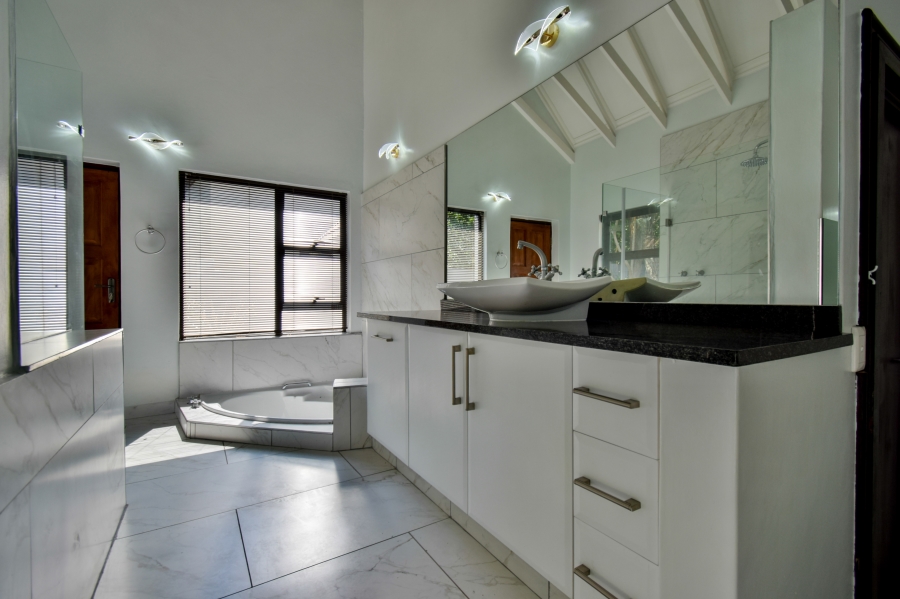 4 Bedroom Property for Sale in Olympus AH Gauteng