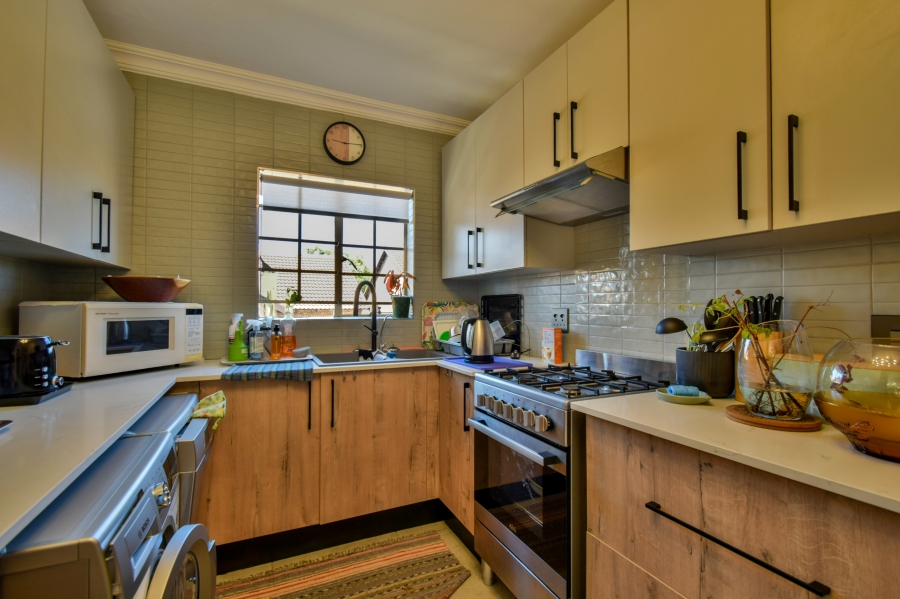 3 Bedroom Property for Sale in The Wilds Gauteng