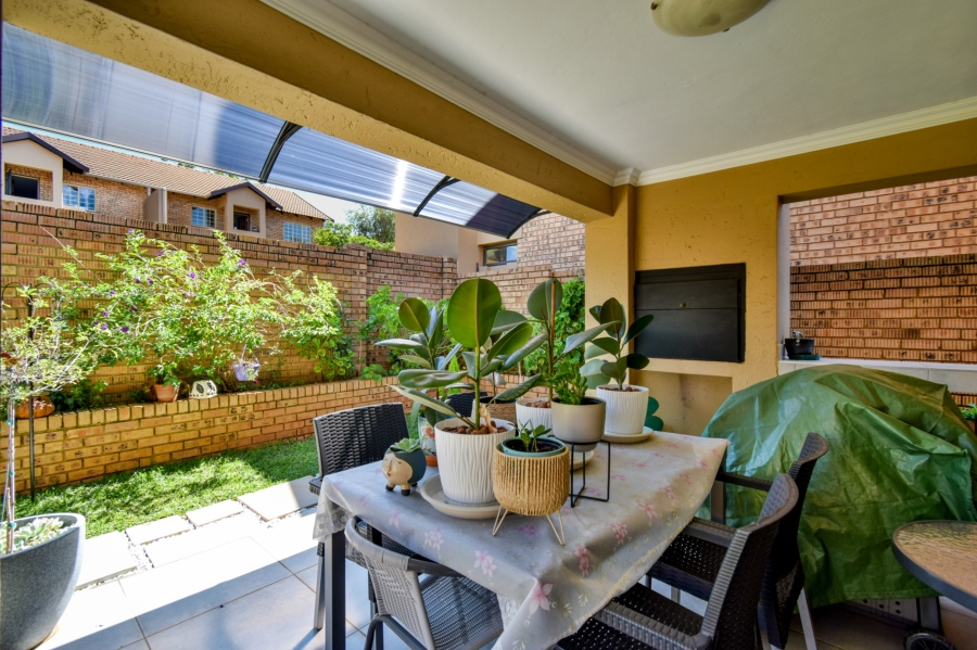 3 Bedroom Property for Sale in The Wilds Gauteng