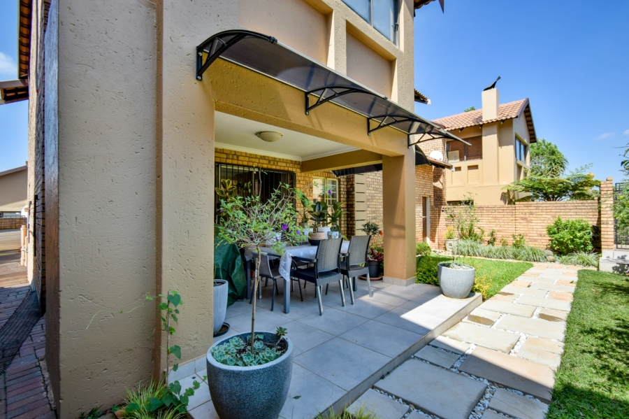 3 Bedroom Property for Sale in The Wilds Gauteng