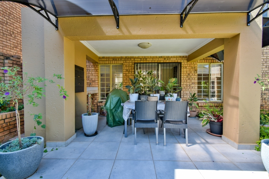 3 Bedroom Property for Sale in The Wilds Gauteng