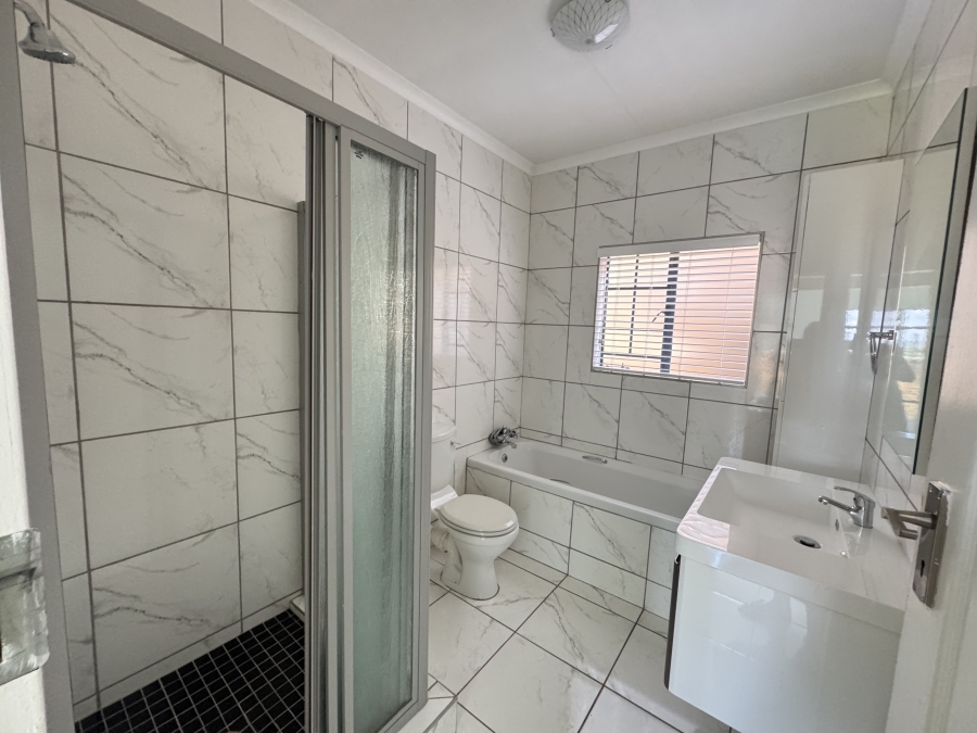 3 Bedroom Property for Sale in Equestria Gauteng