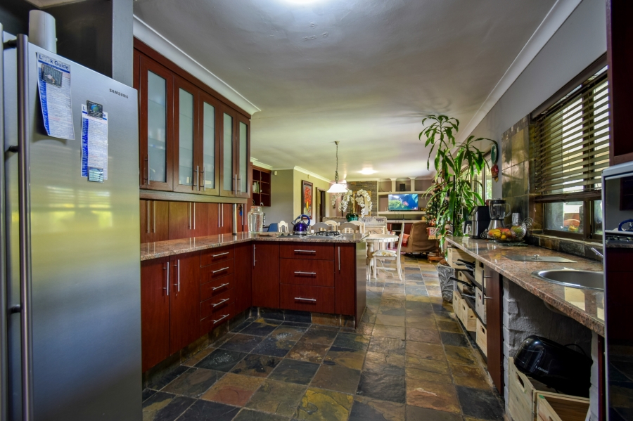 10 Bedroom Property for Sale in Rietvlei View Gauteng