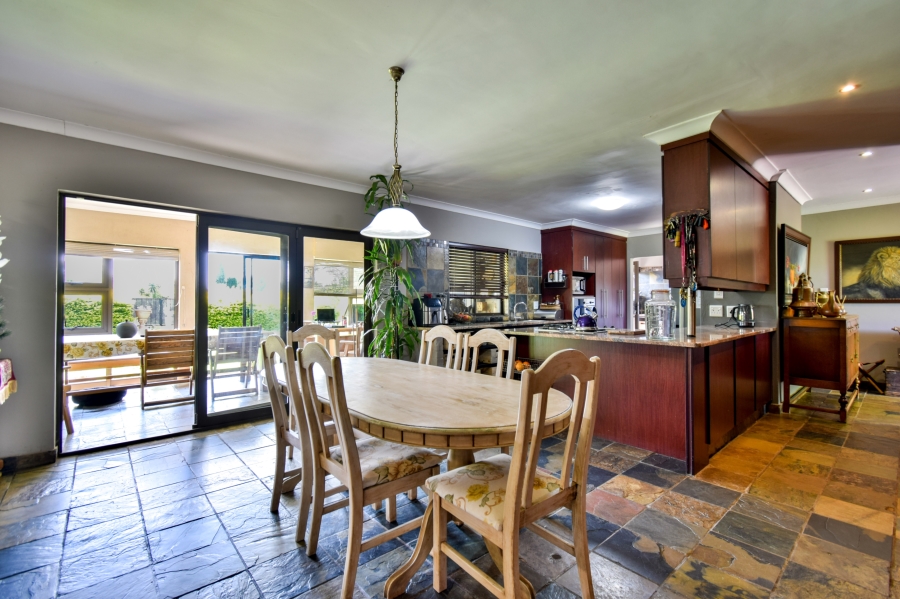 10 Bedroom Property for Sale in Rietvlei View Gauteng