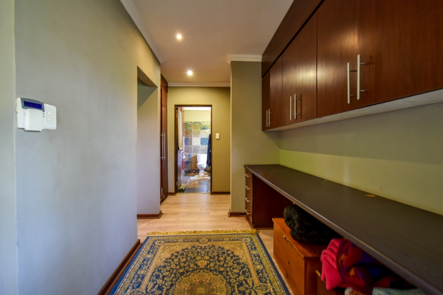 10 Bedroom Property for Sale in Rietvlei View Gauteng