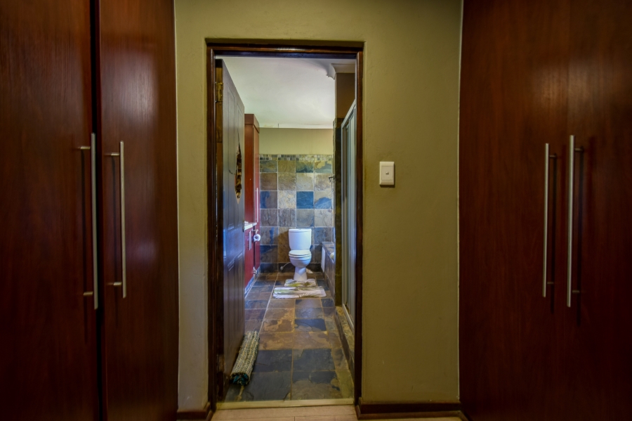 10 Bedroom Property for Sale in Rietvlei View Gauteng