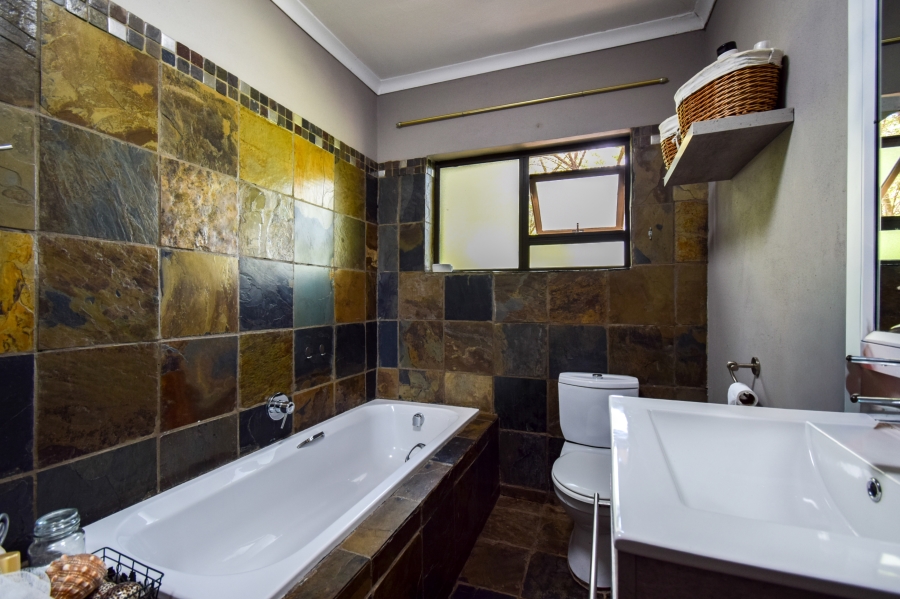 10 Bedroom Property for Sale in Rietvlei View Gauteng