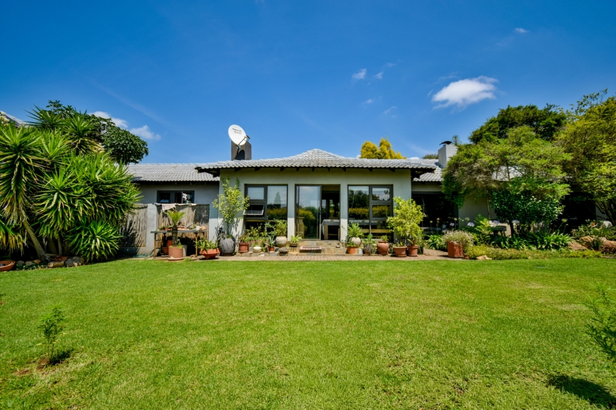 10 Bedroom Property for Sale in Rietvlei View Gauteng