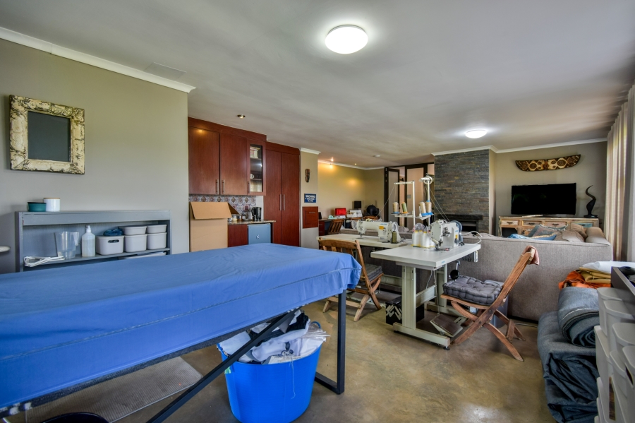 10 Bedroom Property for Sale in Rietvlei View Gauteng